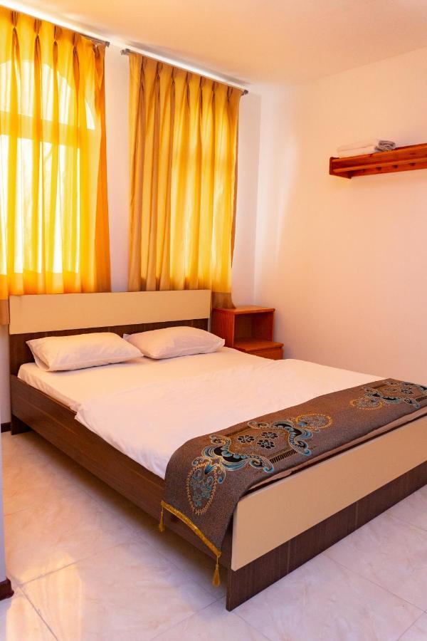 White Horse Hotel Baku Zewnętrze zdjęcie